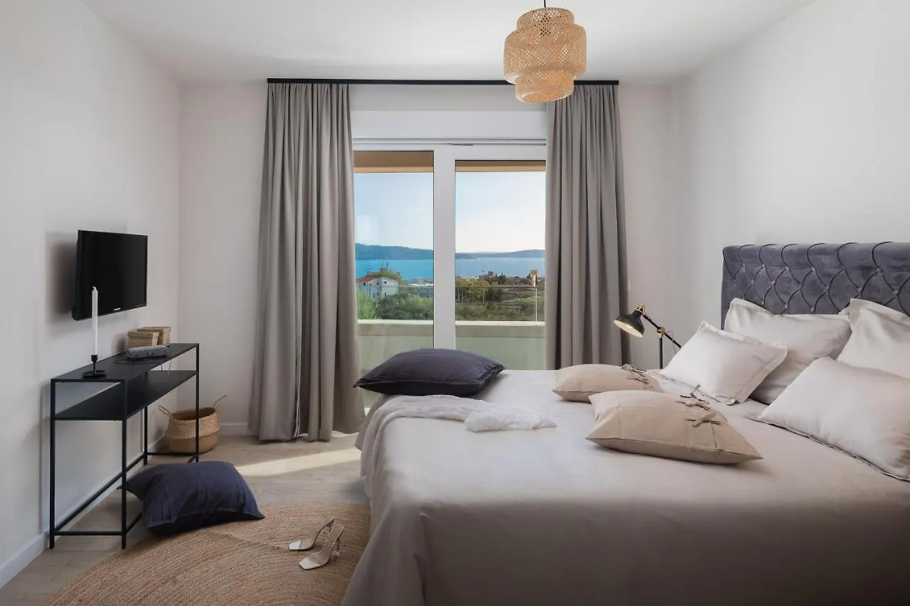 Luxury Villa Encanto With Heated Pool Kastela 0*,  Croatia