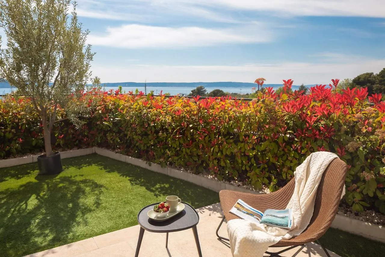 Luxury Villa Encanto With Heated Pool Kastela