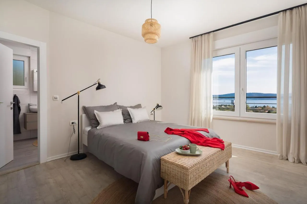 Kaštela Luxury Villa Encanto With Heated Pool