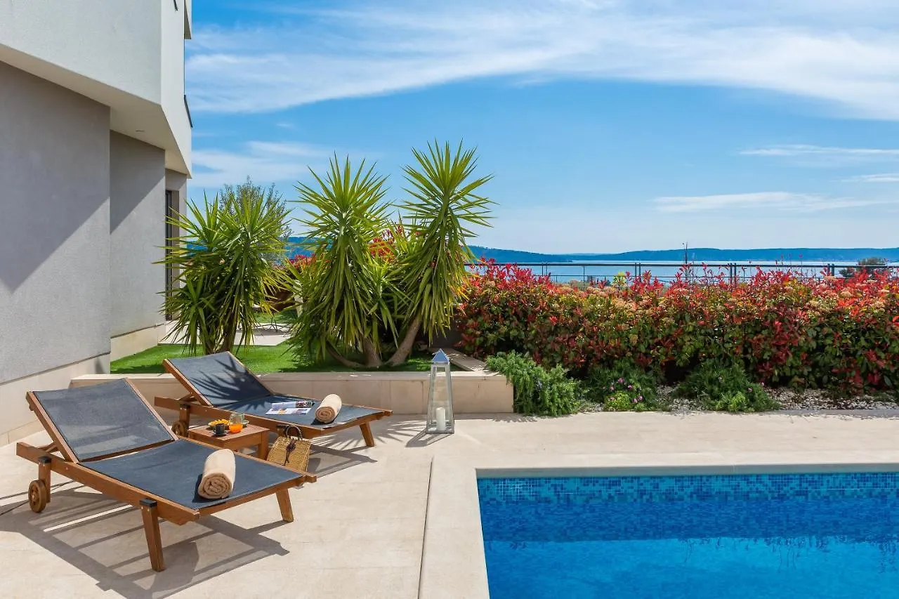 Kaštela Luxury Villa Encanto With Heated Pool