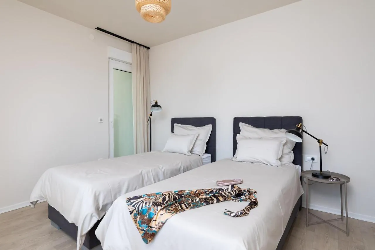 Luxury Villa Encanto With Heated Pool Kastela