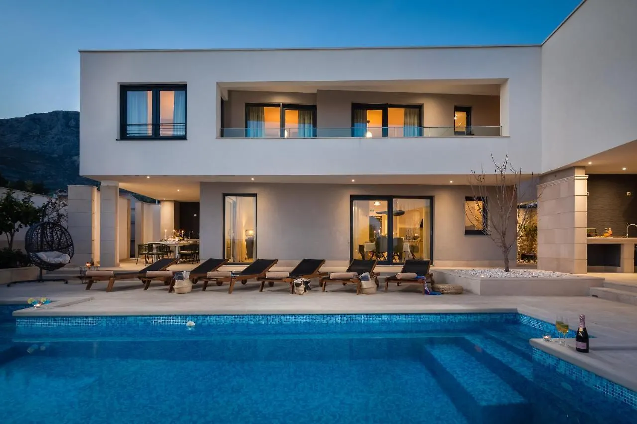 Kaštela Luxury Villa Encanto With Heated Pool 0*,  קרואטיה