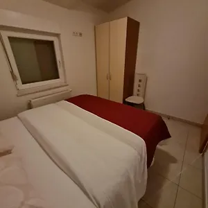 Appartement And Niki 2, Kaštela