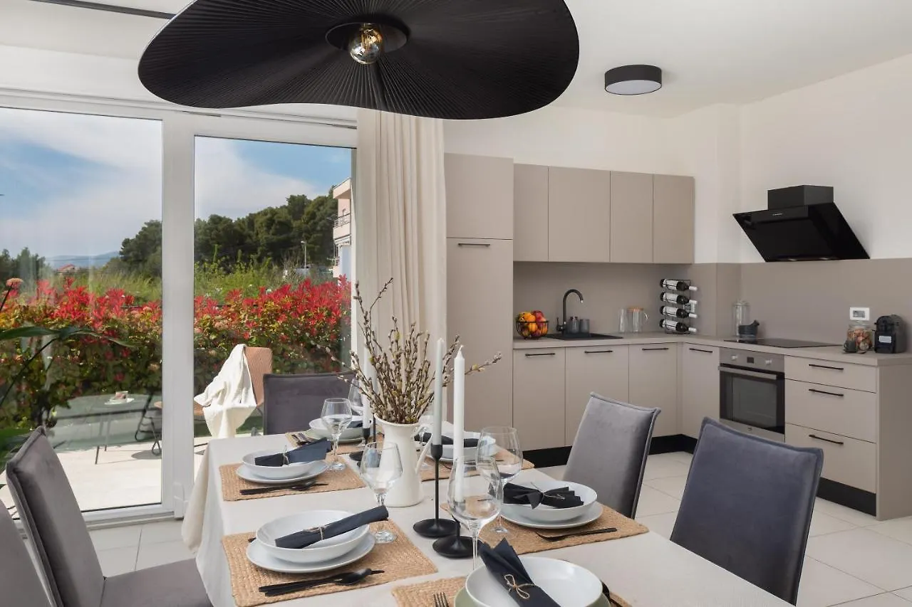 Luxury Villa Encanto With Heated Pool Kastela Croatia